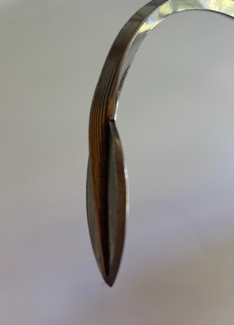 Short Handle Hook Cultivator – Heavy-Duty Garden Hand Tool for Weeding, Digging & Soil Loosening – Stainless Steel Blade, Ergonomic Grip, Compact for Raised Beds & Tight Spaces