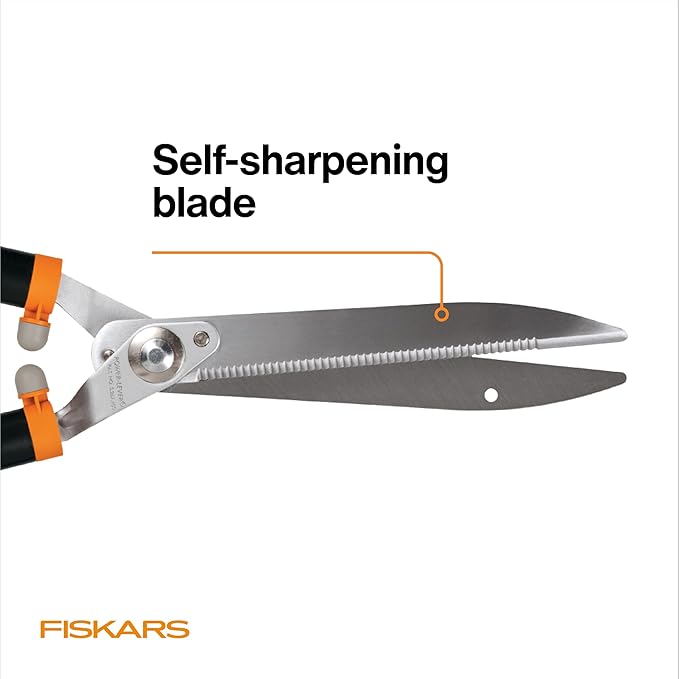 Fiskars 23-Inch Power-Lever Hedge Shears, Self-Sharpening Precision-Ground Steel Blades, For Trimming/Shaping Hedges and Shrubs in Your Garden, Lawn and Yard Tools, Black/Orange