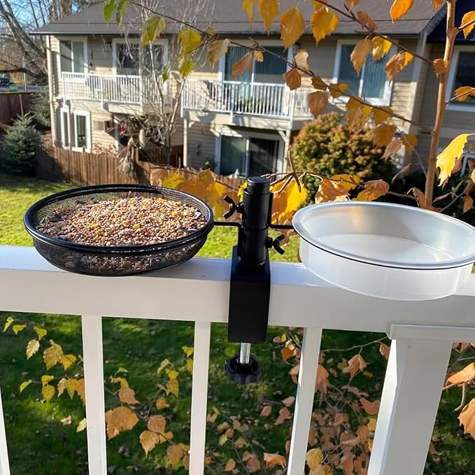 2pcs Metal Round Bird Feeders Tray, Wild Birds Seed Feeder Tray, Bird Mesh Tray Outdoor Accessory for Humming Feeder Station