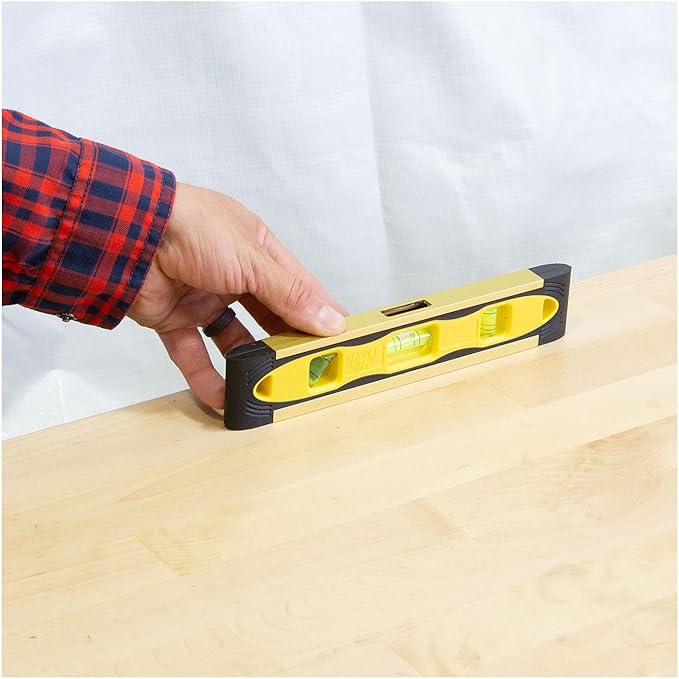 Mayes 10790 Magnetic Torpedo Level, Made in USA for Leveling Pipes and Metal Surfaces, 9 Inch, V-Groove Base, 3 Acrylic Vials, Extruded Aluminum Frame