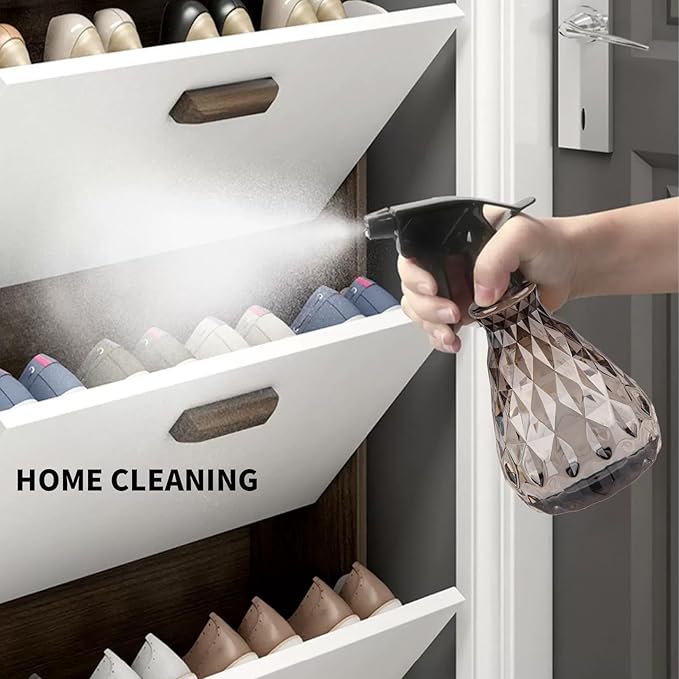 2 Pcs Spray Bottles, 500 ml/17 oz Empty Water Spray Bottles, Plastic Reusable Adjustable Mist Sprayer Squirt Bottles Containers Refillable for Cleaning Solutions, Gardening, Plants (Grey)