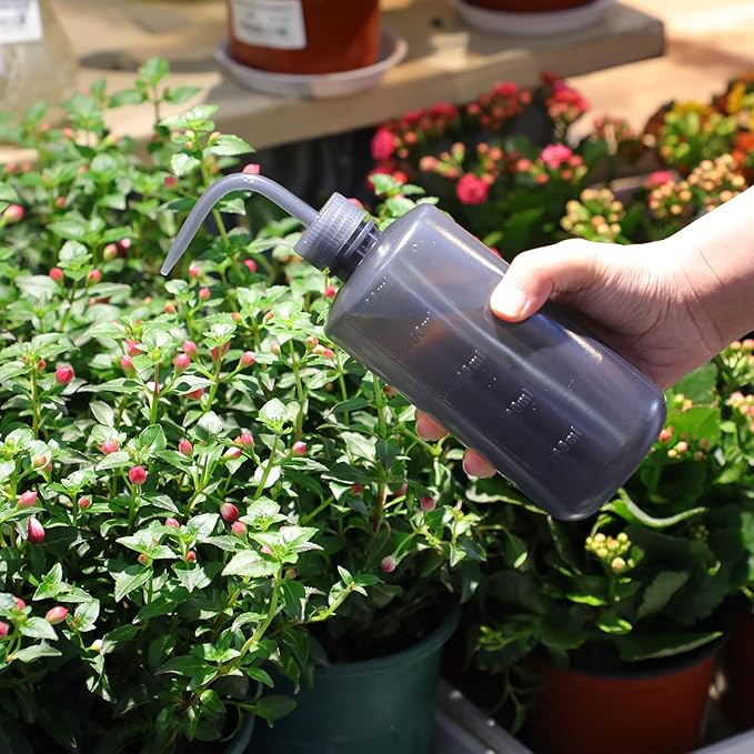 Squeeze Bottles Succulent Watering Bottle Black Water Squirt Irrigation Bottle Squeeze Sprinkling Can Plastic Wash Plant Bottle 500ml 2pc