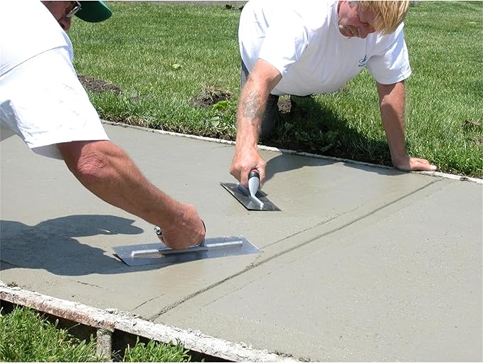 MARSHALLTOWN Finishing Trowels, DuraSoft Handle Material, 127mm Width, Curved Handle Style, High Carbon Steel Blade Material, 559mm Length, Made in The USA, MXS225D