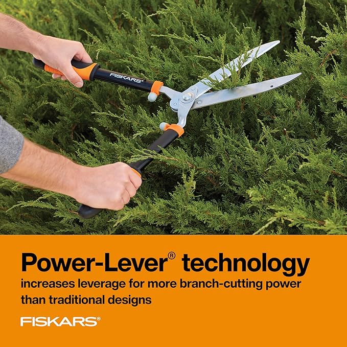 Fiskars 23-Inch Power-Lever Hedge Shears, Self-Sharpening Precision-Ground Steel Blades, For Trimming/Shaping Hedges and Shrubs in Your Garden, Lawn and Yard Tools, Black/Orange